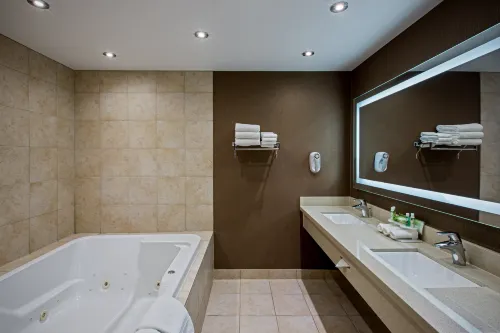 Quality Inn & Suites Regina Downtown Photos