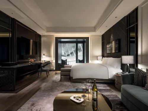 Art Paradiso, Paradise City Kamar Photos
