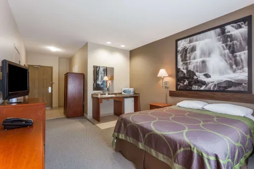 Super 8 by Wyndham Abbotsford BC Photos