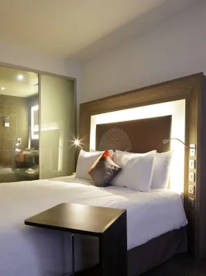 Novotel London Tower Bridge Photos