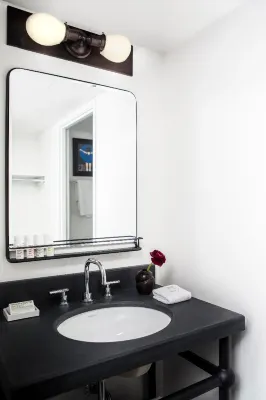 Kimpton Hotel Enso Rooms Photos