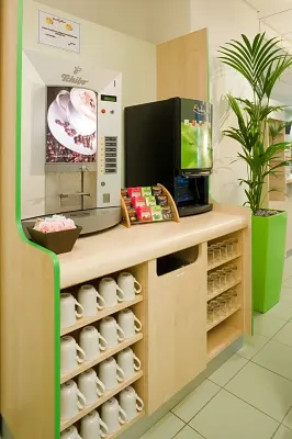 Ibis Budget Newport Espaces publics Photos