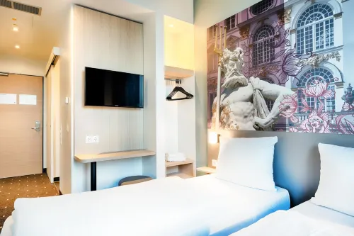 B&B HOTEL München-Moosach Huoneet Photos