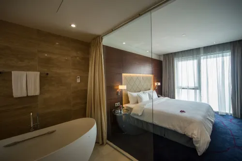 Liberty Central Saigon Riverside Hotel Rooms Photos