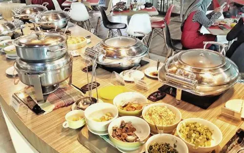 Tamarin Hotel Jakarta Manage by Vib Hospitality Management Makanan Photos