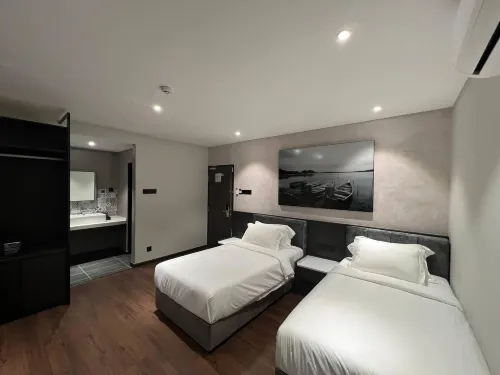 All in Hotel Photos
