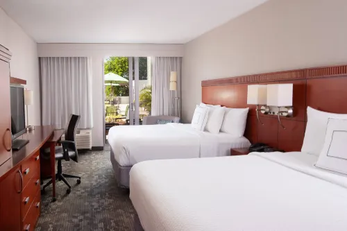 Courtyard Miami Coral Gables Rooms Photos