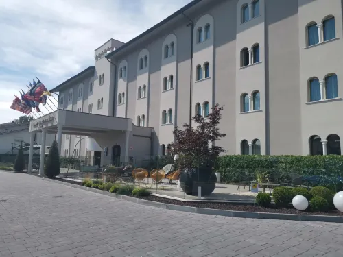 Best Western Grand Hotel Guinigi Exterior Photos