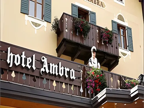 Ambra Cortina Luxury&Fashion Hotel Esterni Photos