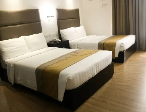 Queen Margarette Hotel - Downtown Rum Photos