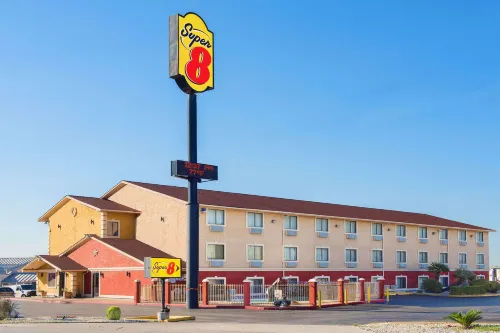 Super 8 by Wyndham San Antonio/I-35 North Esterni Photos