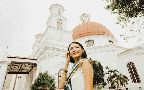 Hotel Santika Premiere Semarang Außen Photos