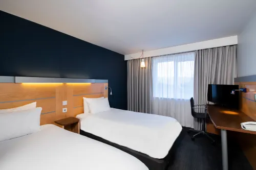 Holiday Inn Express Warwick - Stratford-Upon-Avon Featured Photos