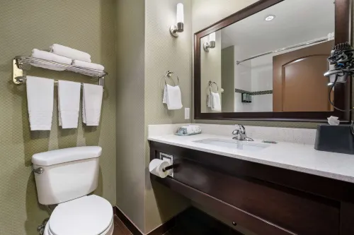 Best Western Pacific Inn Rooms Photos