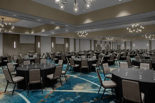 Sheraton Milwaukee Brookfield Hotel Spisning Photos