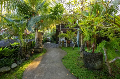 Prabhu Ubud Villa Exterior Photos