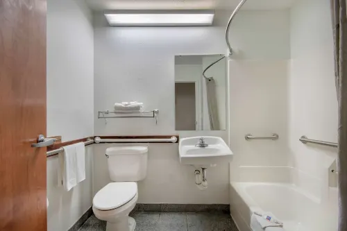 Motel 6 Walton, KY - Richwood - Cincinnati Airport South Photos