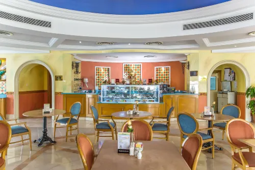 Marbella Resort Dining Photos