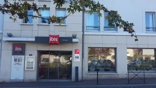 Hôtel ibis Etampes Extérieur Photos