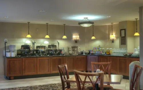 Clarion Collection Hotel Arlington Court Suites Dining Photos