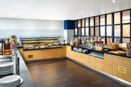 Delta Hotels Milton Keynes Restauration Photos