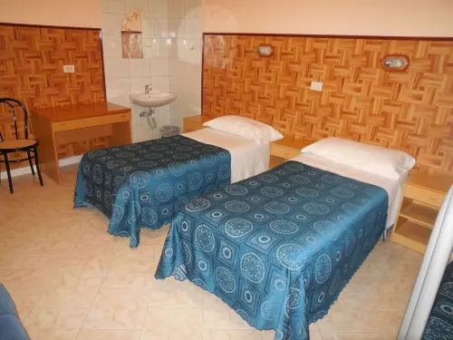 Cressy Rooms Photos