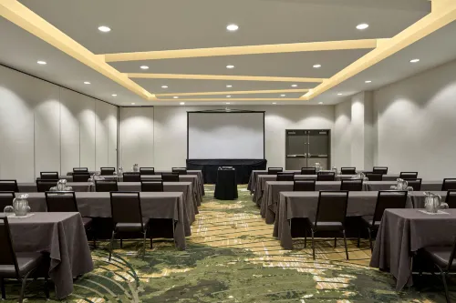 Element Vancouver Metrotown Business Facilities Photos
