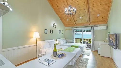 Geojae Green Hue Pension Photos