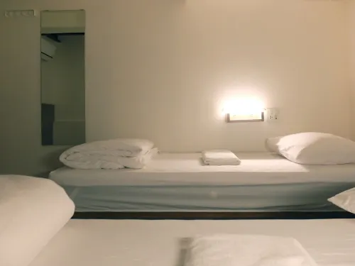 Monomer Hostel Bangkok Photos