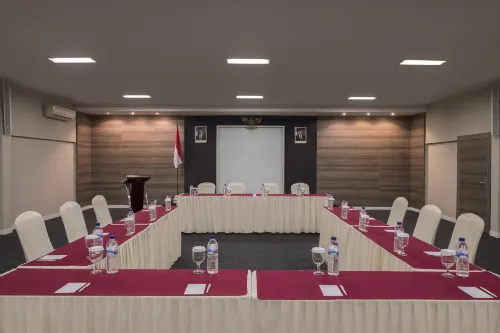 Wyndham Garden Kuta Beach, Bali Fasilitas Bisnis Photos