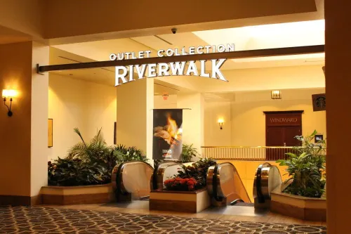 Hilton New Orleans Riverside Photos
