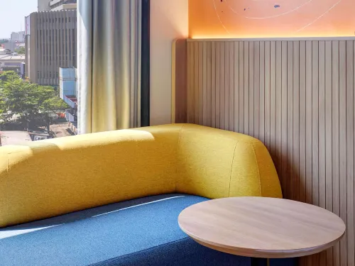 Ibis Styles Semarang Simpang Lima Kamar Photos