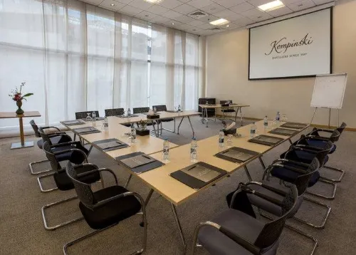 Signia by Hilton Amman Business Facilities Photos