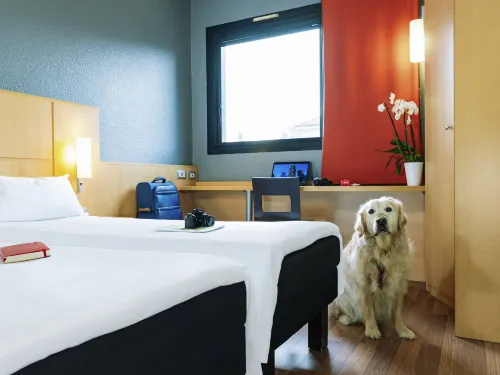Hotel Ibis Milano Ca' Granda Photos