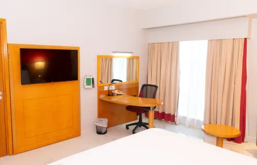 Holiday Inn Dar ES Salaam City Centre Photos