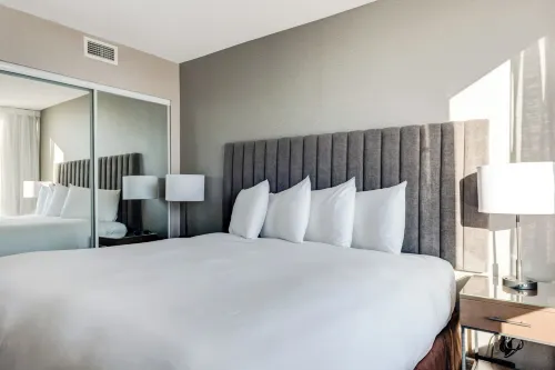 Carmana Hotel & Suites Rooms Photos