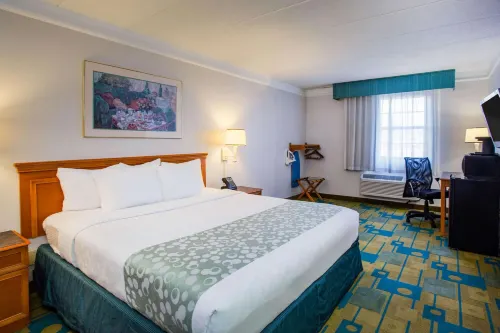 La Quinta Inn by Wyndham Norfolk Virginia Beach Rooms Photos
