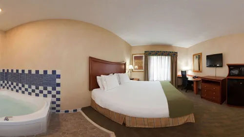 Holiday Inn Express & Suites Auburn Hills Photos