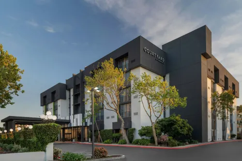 Courtyard by Marriott San Jose Airport Extérieur Photos