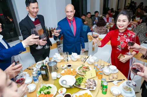 Khách sạn Long Anh Ăn uống Photos