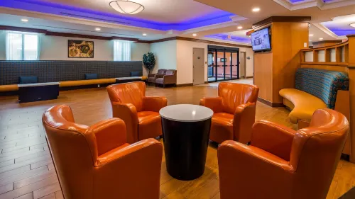 Best Western Premier Toronto Airport Carlingview Hotel Area Publik Photos