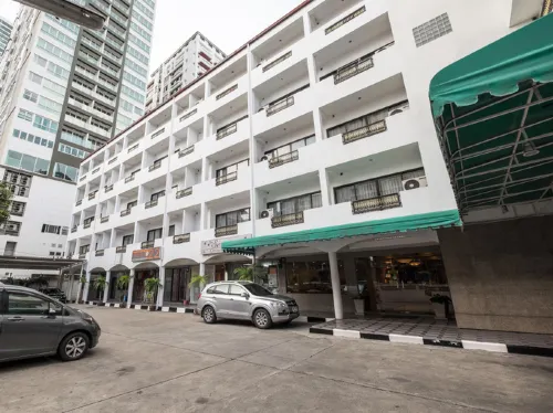 Admiral Suites Bangkok Extérieur Photos