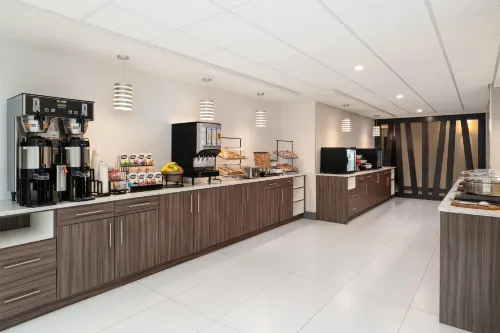 Best Western Plus Gateway to the Falls Dining Photos