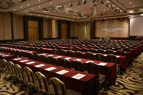 Grand Richmond Stylish Convention Hotel Business Photos