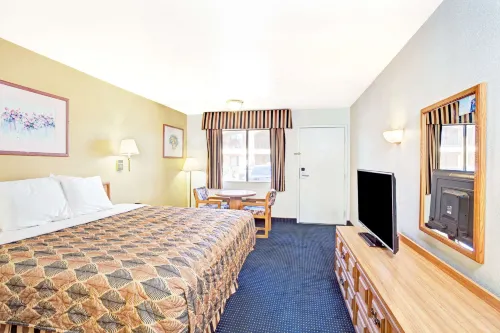 Travelodge by Wyndham Banning CA Near Casino/Outlet Mall Photos