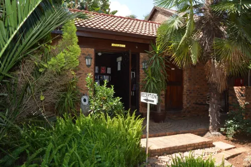 Aero Guest Lodge Kempton Park Extérieur Photos