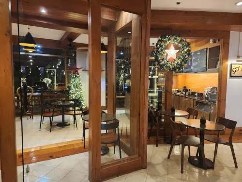 The Forest Lodge at Camp John Hay Ruokailu Photos