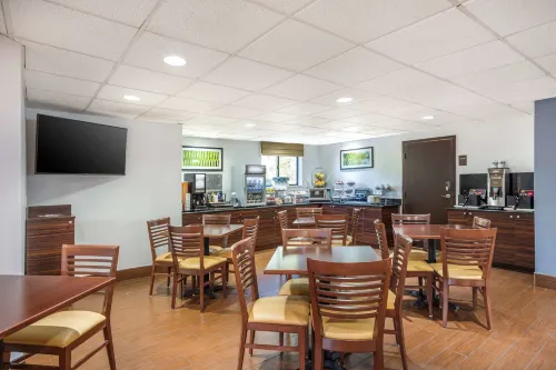 Sleep Inn Near Penn State - State College, PA Dining Photos