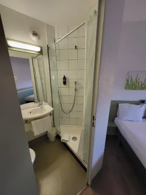 Hôtel ibis budget Marseille la Valentine Chambres Photos