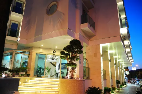 Alesta Yacht Hotel Exterior Photos